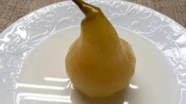 אגסים ביין לבן
