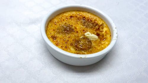 קרם ברולה עם בננות מקורמלות