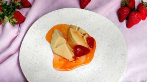 מלבי פרווה טבעוני עם סירופ תותים מרענן
